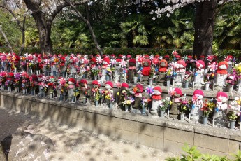 Tokio: Jizō Figuren
